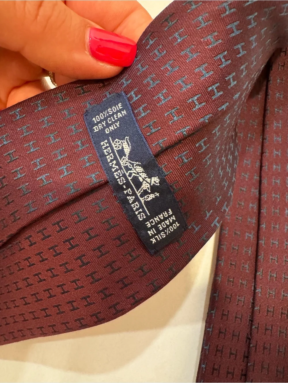 Hermes Faconnee H Bicolore tie w/ box